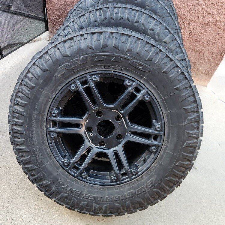 ​ Method Race Wheels MR305 NV 17" -  Studded