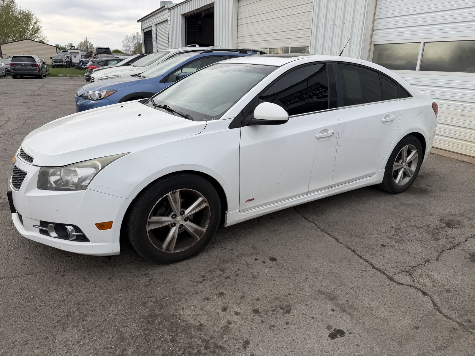 2014 Chevy Cruze 194 k miles