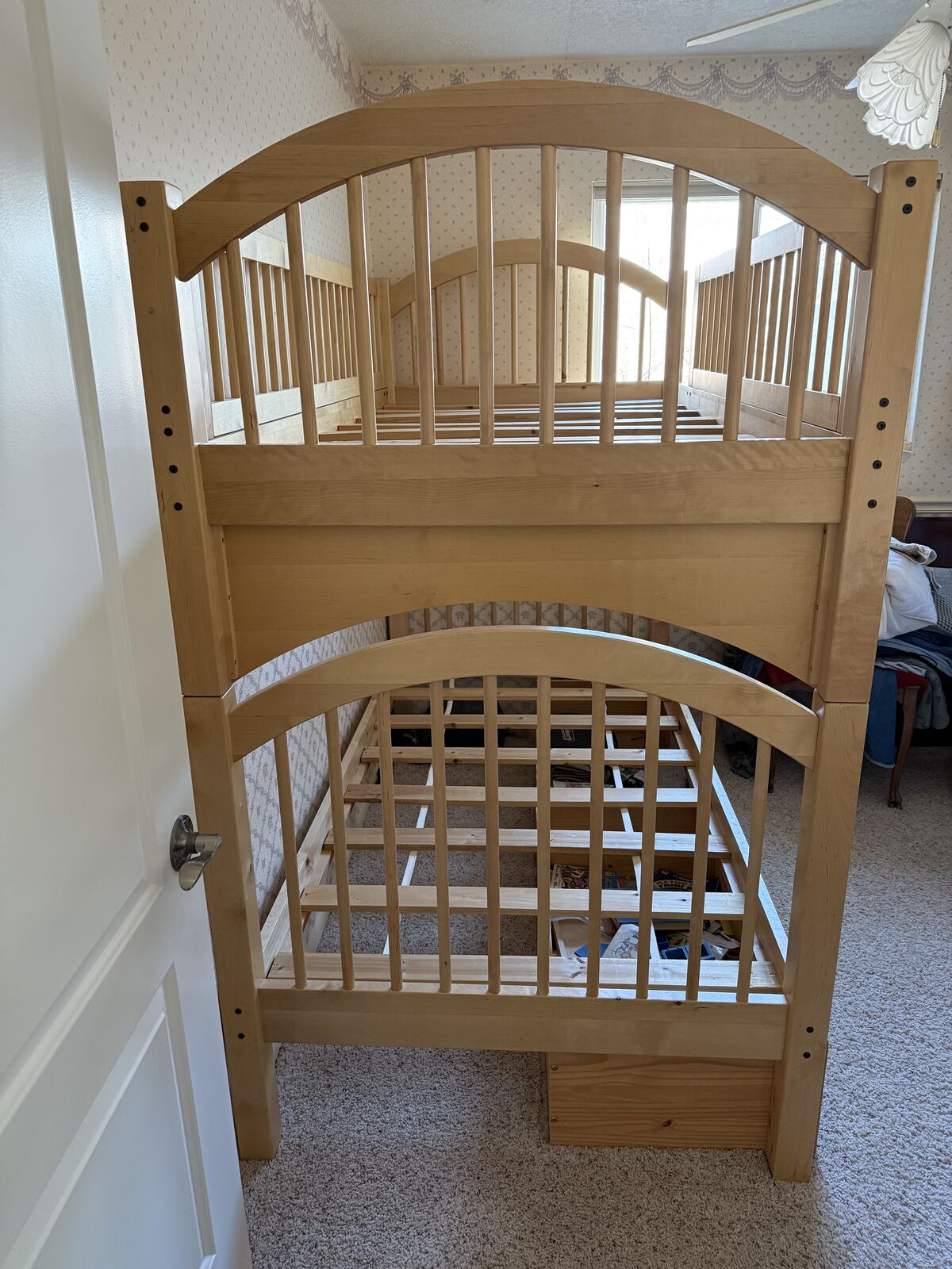 Solid wood twin bunk bed Stanley