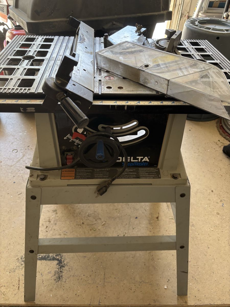 Delta 10” Bench saw