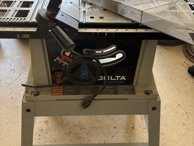 Delta 10” Bench saw