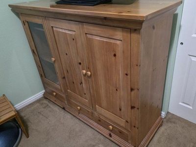 Entertainment Center Solid Wood Glass Door Turntable Tray