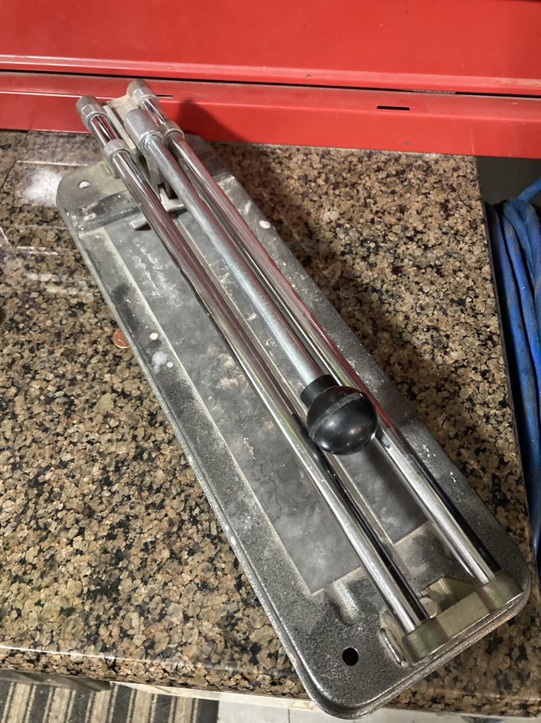 Manual TIle Cutter