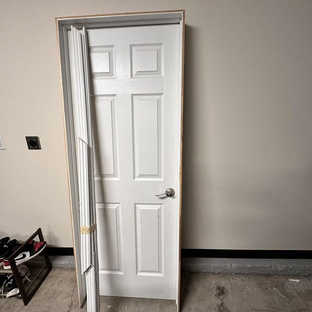Interior Framed Door With Casing