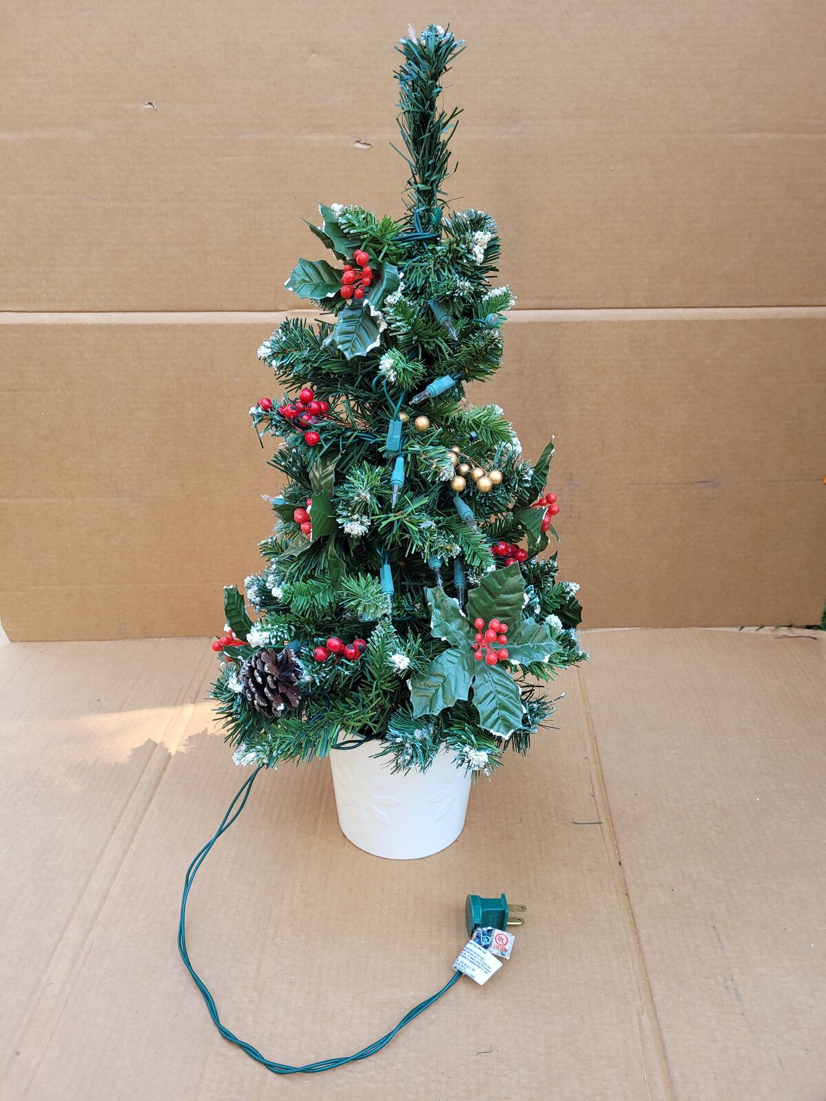 24 Inch Decorated Christmas Tree w/Lights