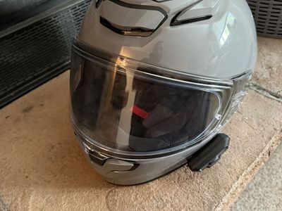 Shoei RF1400 with Cardo Freecom 4x