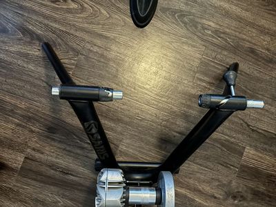 Saris Fluid 2 Indoor Bike Trainer
