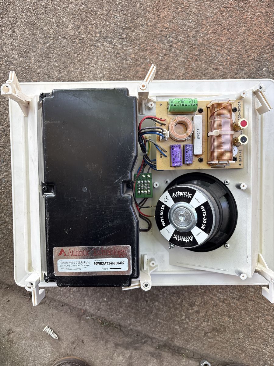 Main image 3