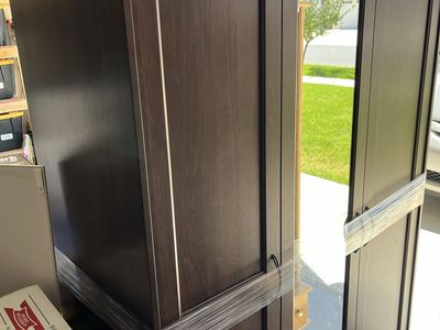 Wardrobe with 3 doors and mirror