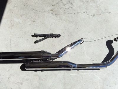 Honda VTX 1800 Stock Exhaust