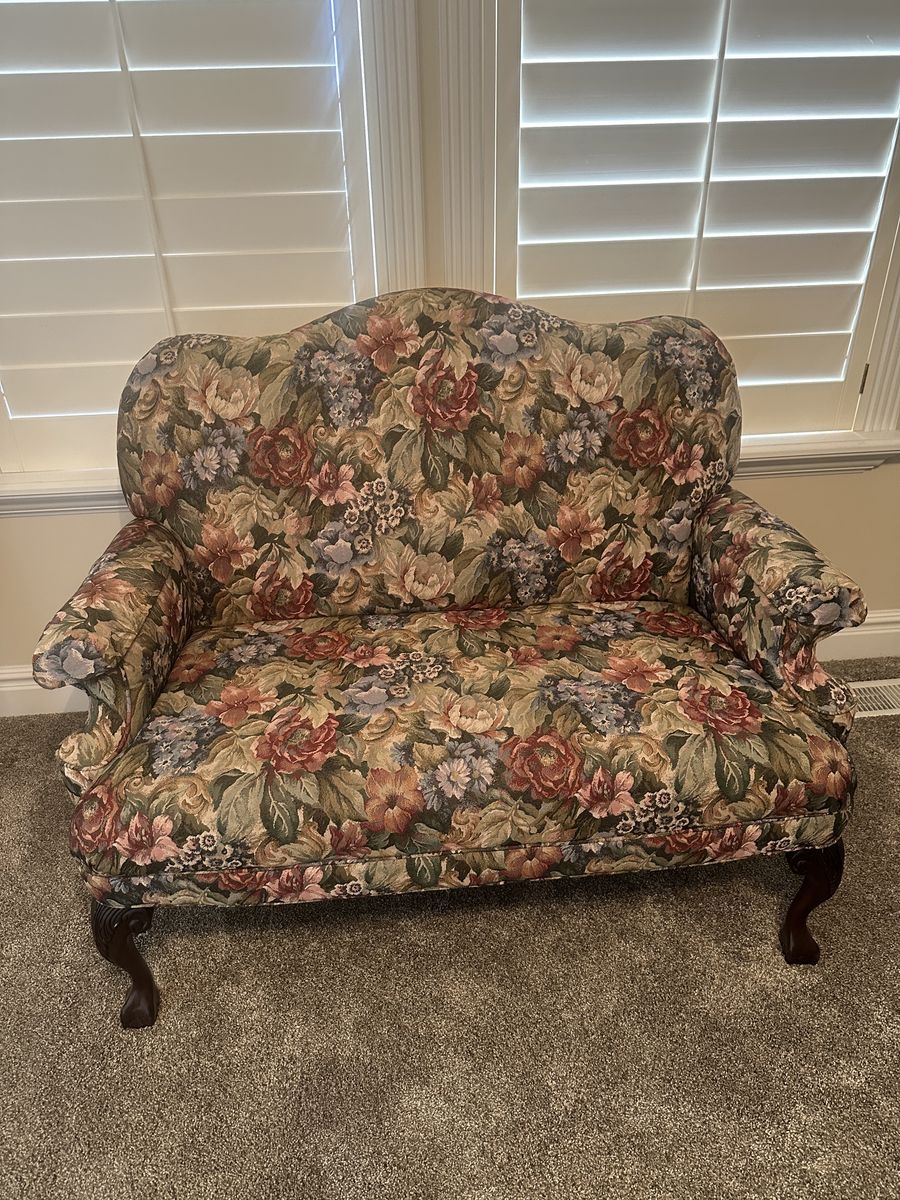 Flowered loveseat