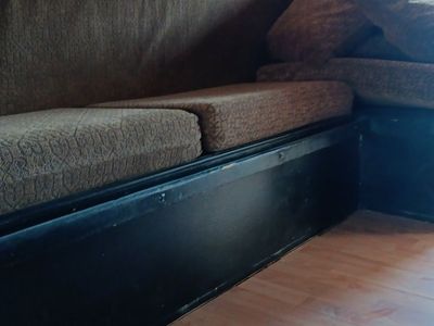 Chinook RV Camper - Vintage Travel Trailer with Kitchenette and Sleeping Area