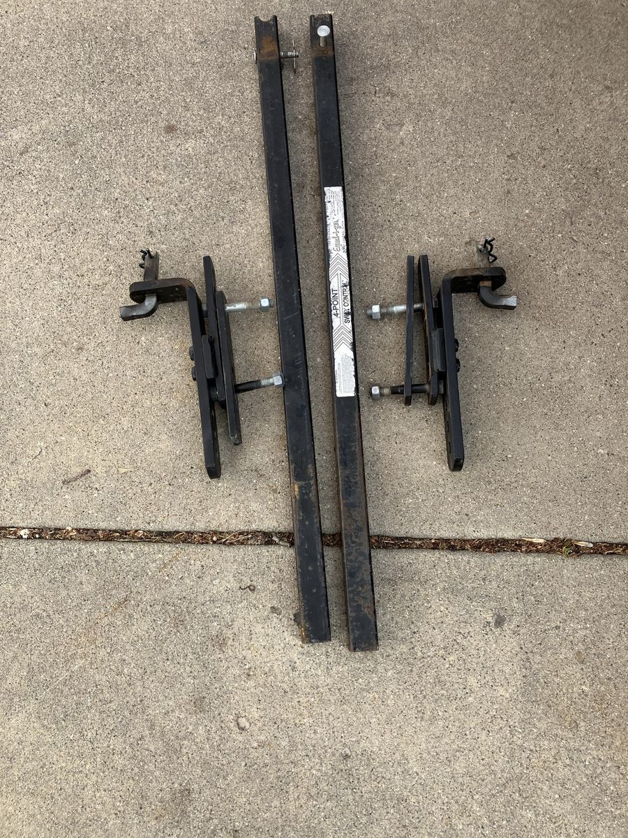Stabilizer/equalizer hitch
