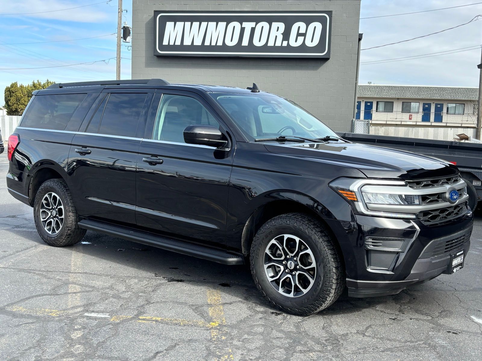 2024 Ford Expedition Max XLT