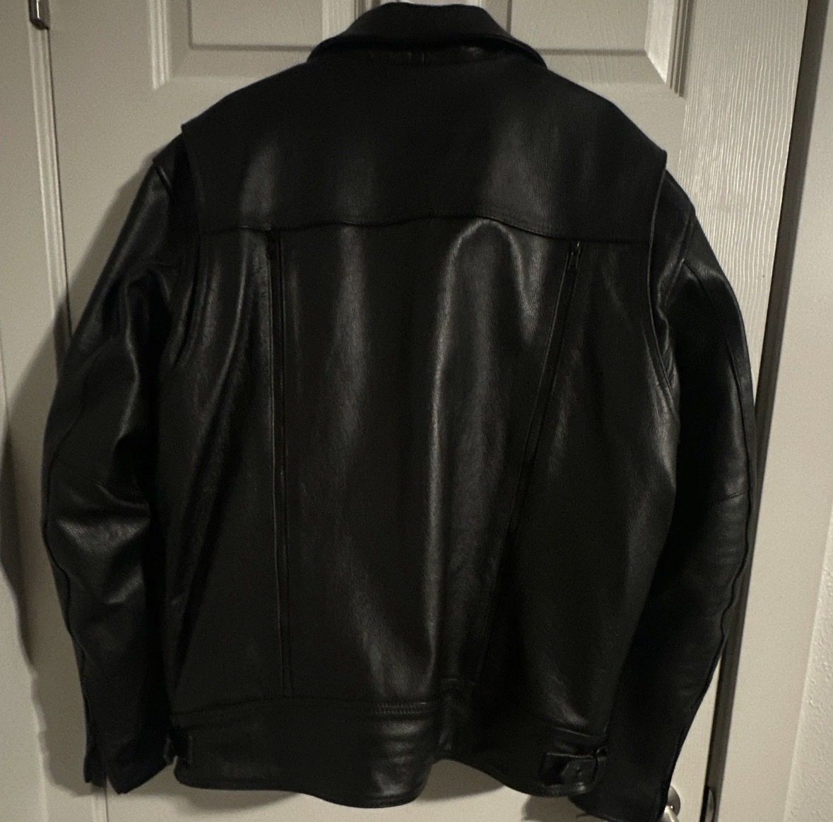 Main image 4