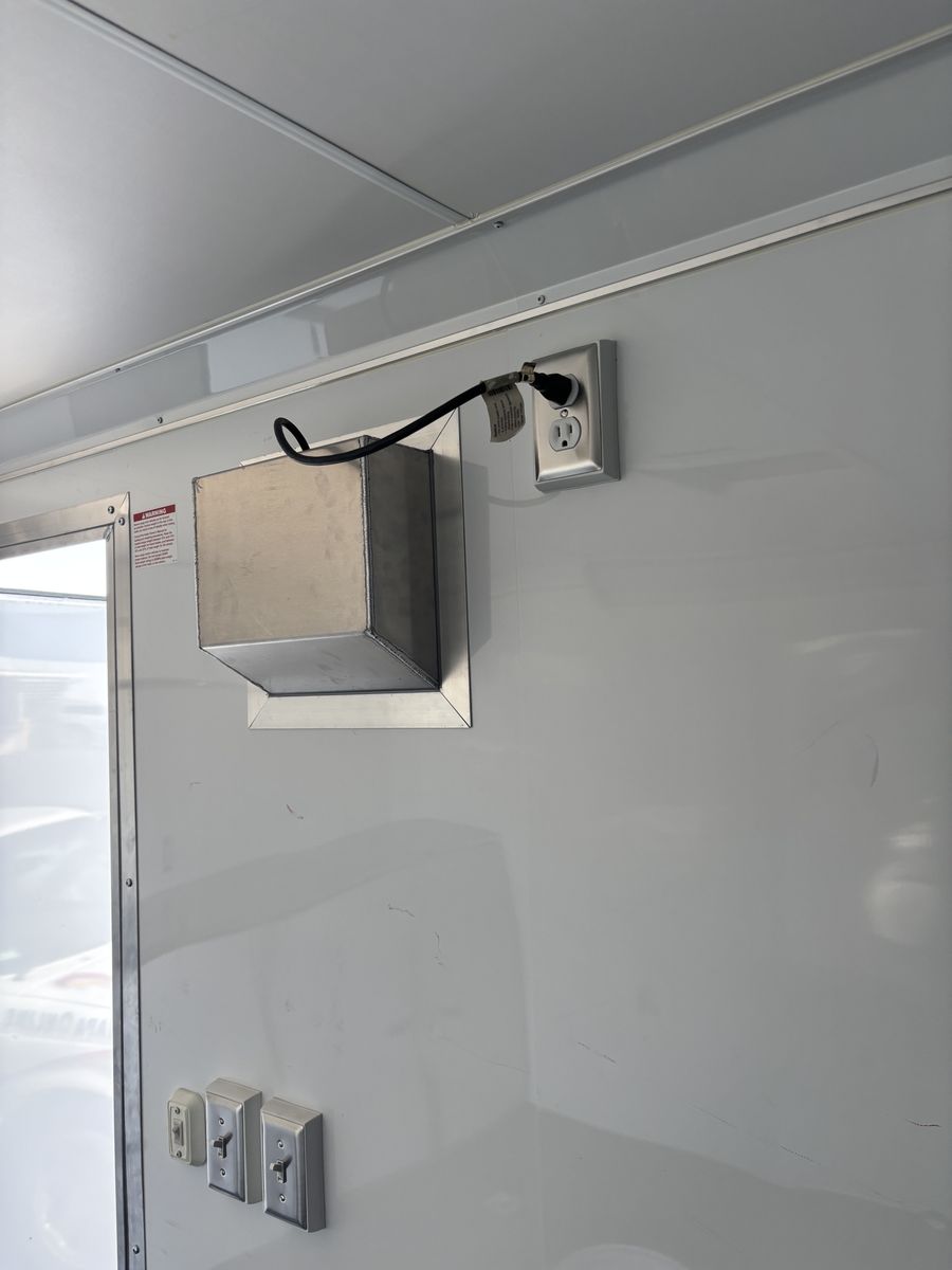 Main image 7