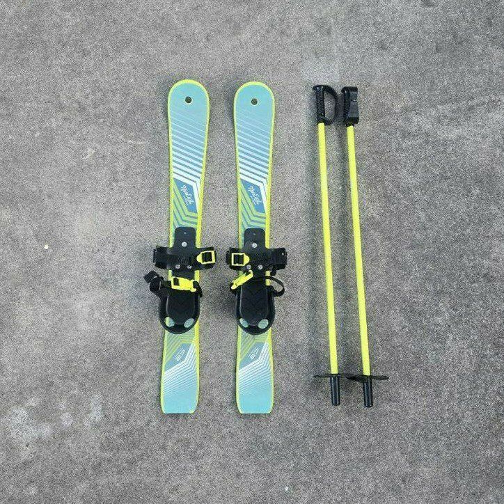 Toddler NorEast 69 cm Snow Skis 1-4 Yrs. Poles