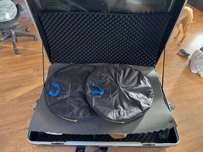 Pro hard-shell bike box