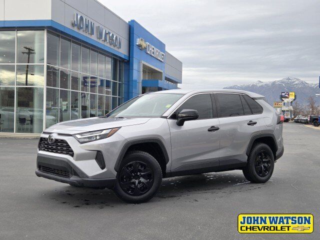 2023 TOYOTA RAV4 LE