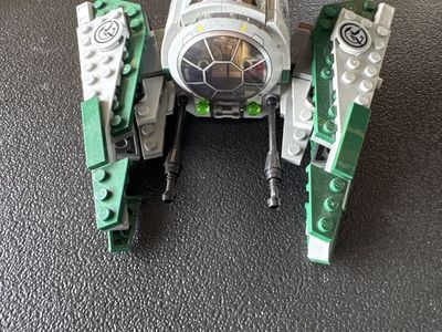 Lego yoda starfighter
