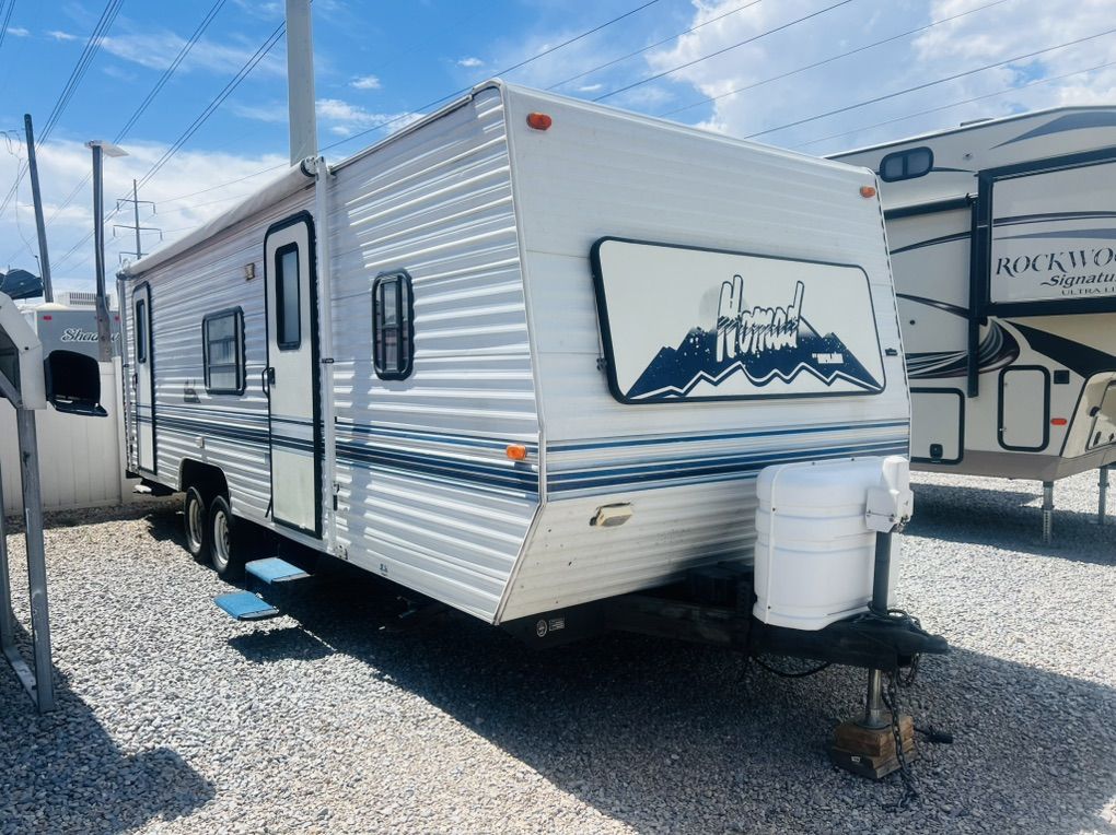 1998 Nomad 27' Travel Trailer