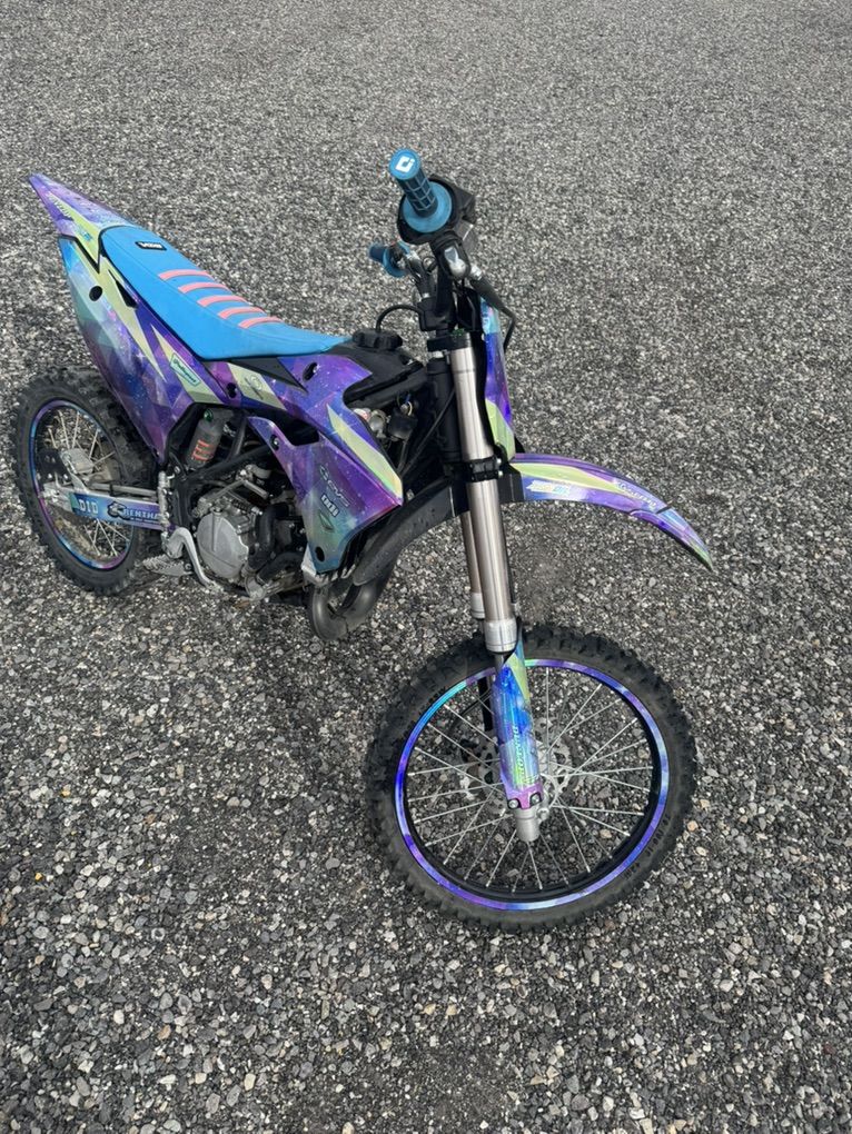 Kx112 Big Wheel Dirt Bike