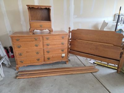 1970s Ethan Allen Solid Maple Bedroom Furniture - 4 pieces