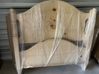 Vintage Style Light Wood Girls Bedroom Set