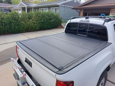 Truck Cover BAKFlip MX4 (GEN 3) Hard Folding Tonneau Cover