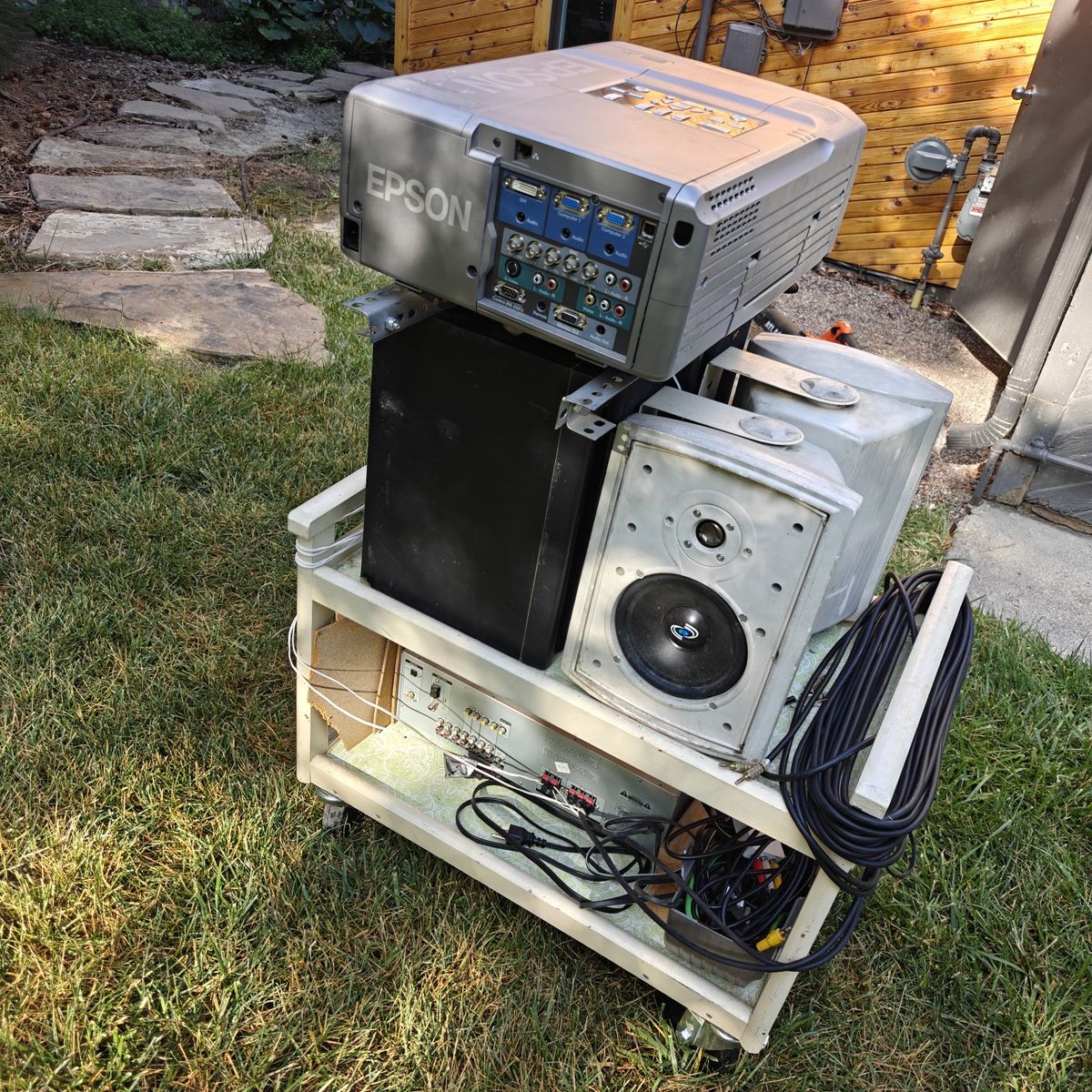 Main image 4