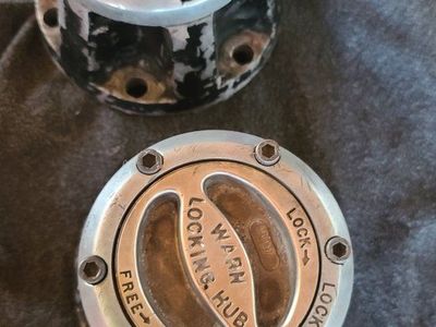 Warn Locking Hubs -m157 hubs Used Pair, Auto Parts & Accessories