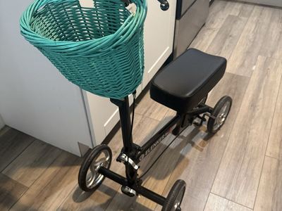 Knee Roller Scooter