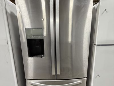SPARKLING CONDITION WHIRLPOOL FRENCH DOOR FRIDGE