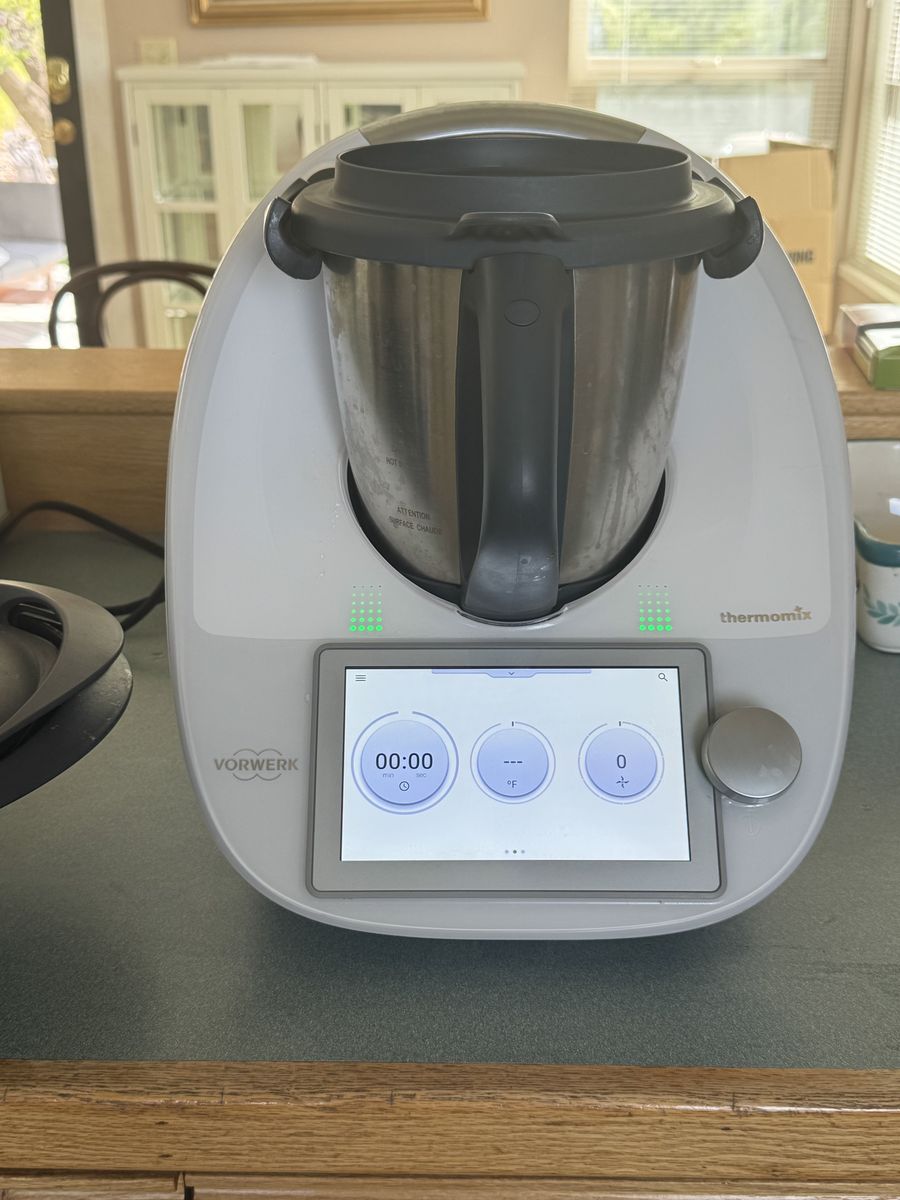 Thermomix TM6 – White, Excellent Condition, 1 Year Old