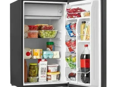 Galanz 3.3 Cu ft One-Door Mini Fridge, Black