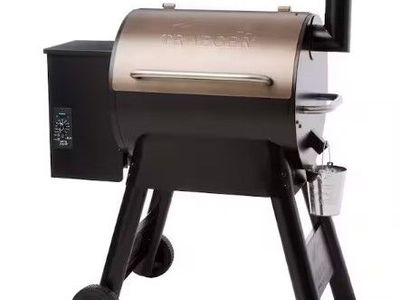 Traeger Wood Pellet Smoker Grill