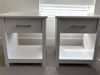 Modern White Nightstands Set of 2
