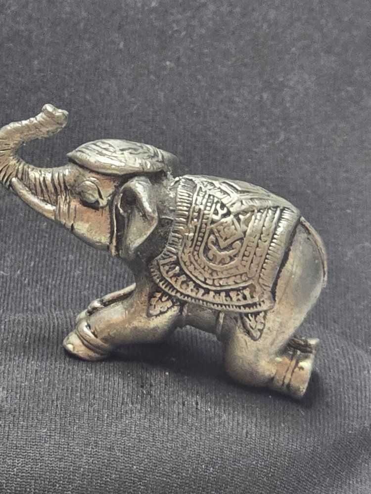 Main image 3