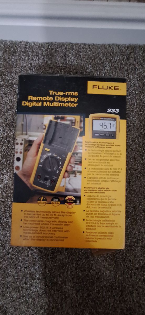 Electrician fluke 233