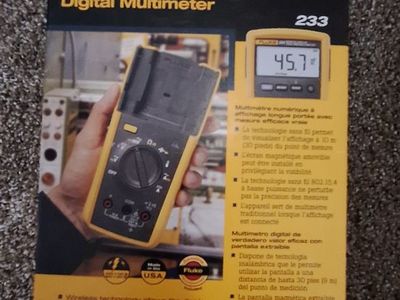Electrician fluke 233