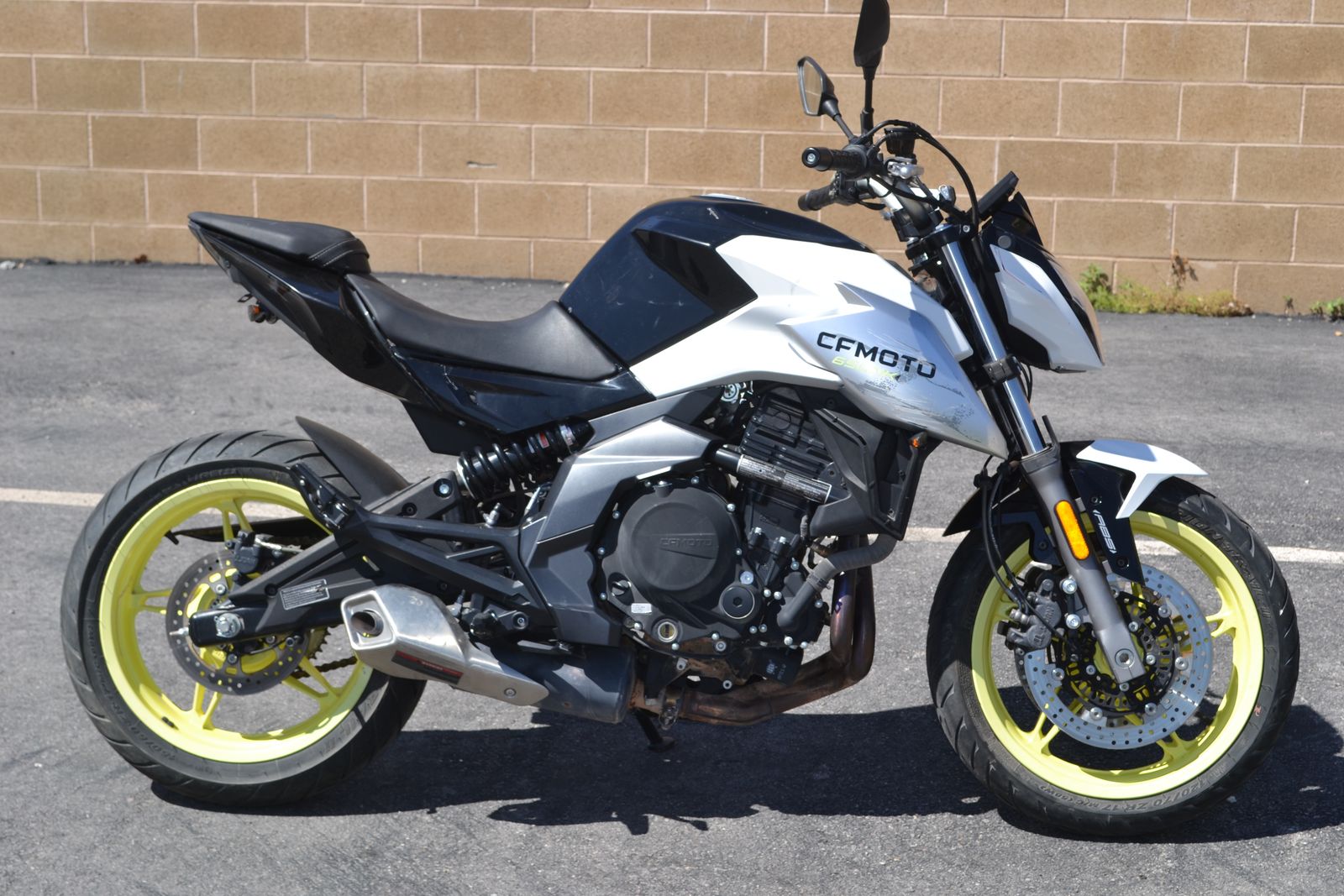 2022 CF MOTO 650NK - Naked Sport Bike