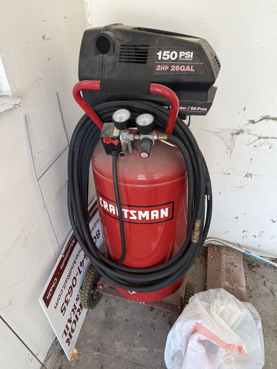 Craftsman Oil-Free Air Compressor with Hose