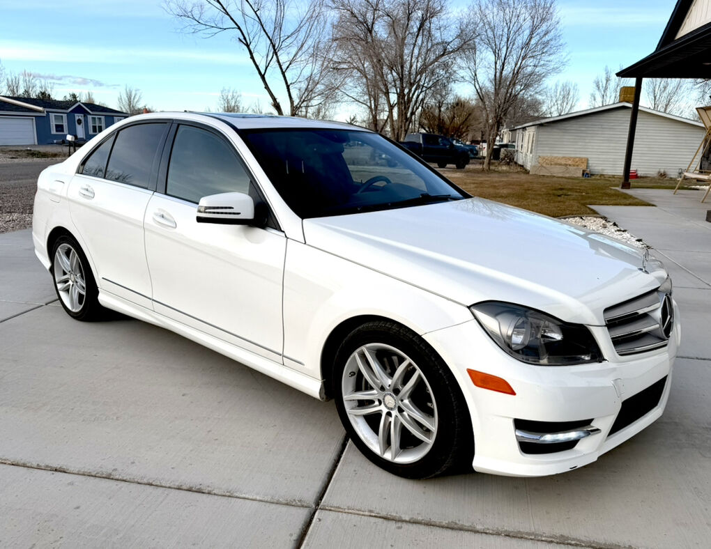 2013 MERCEDES-BENZ CCLASS C 300 Sport 4MATIC