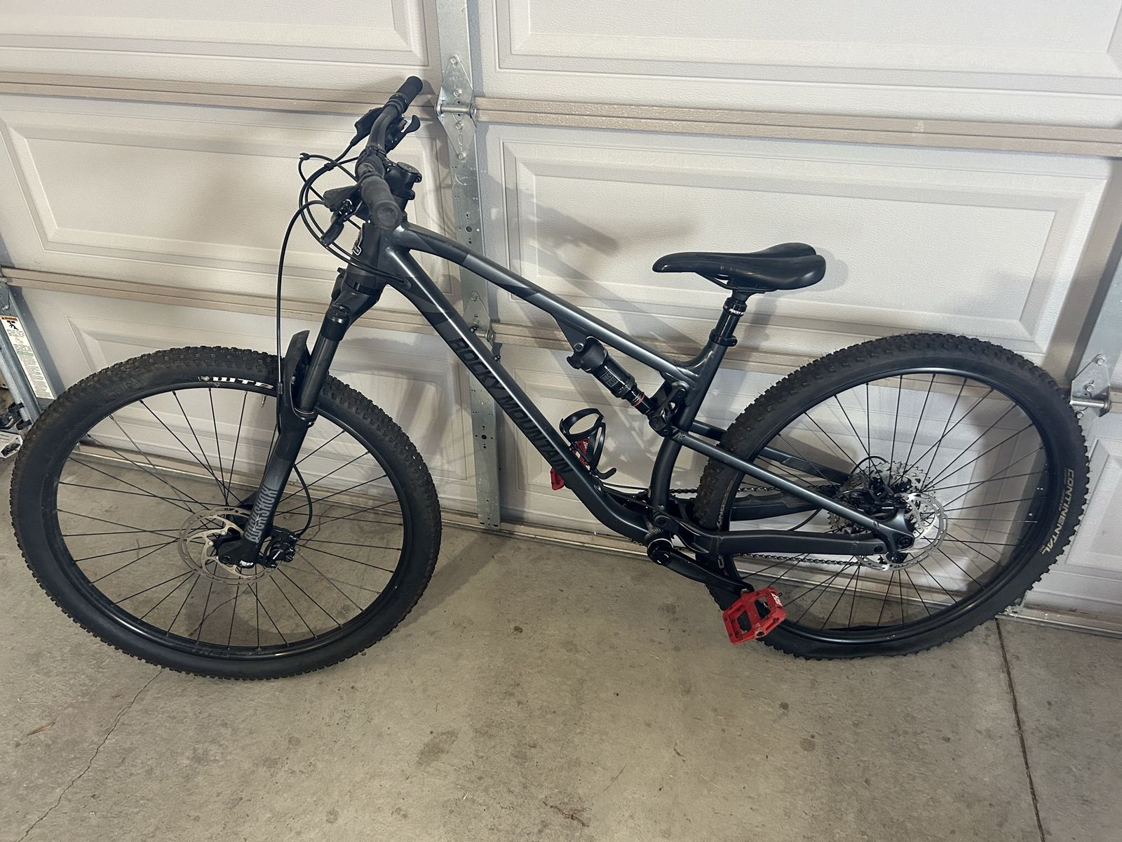 Rocky Mountain Element Alloy 10 size medium