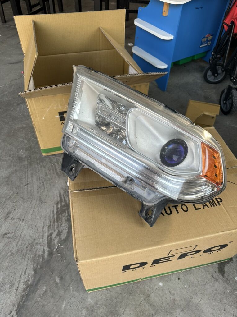 Dodge Durango Head Lights