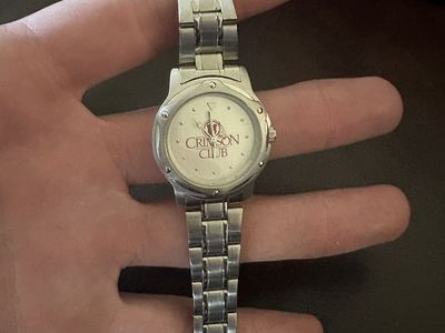 Crimson Club Watch – Silver Tone