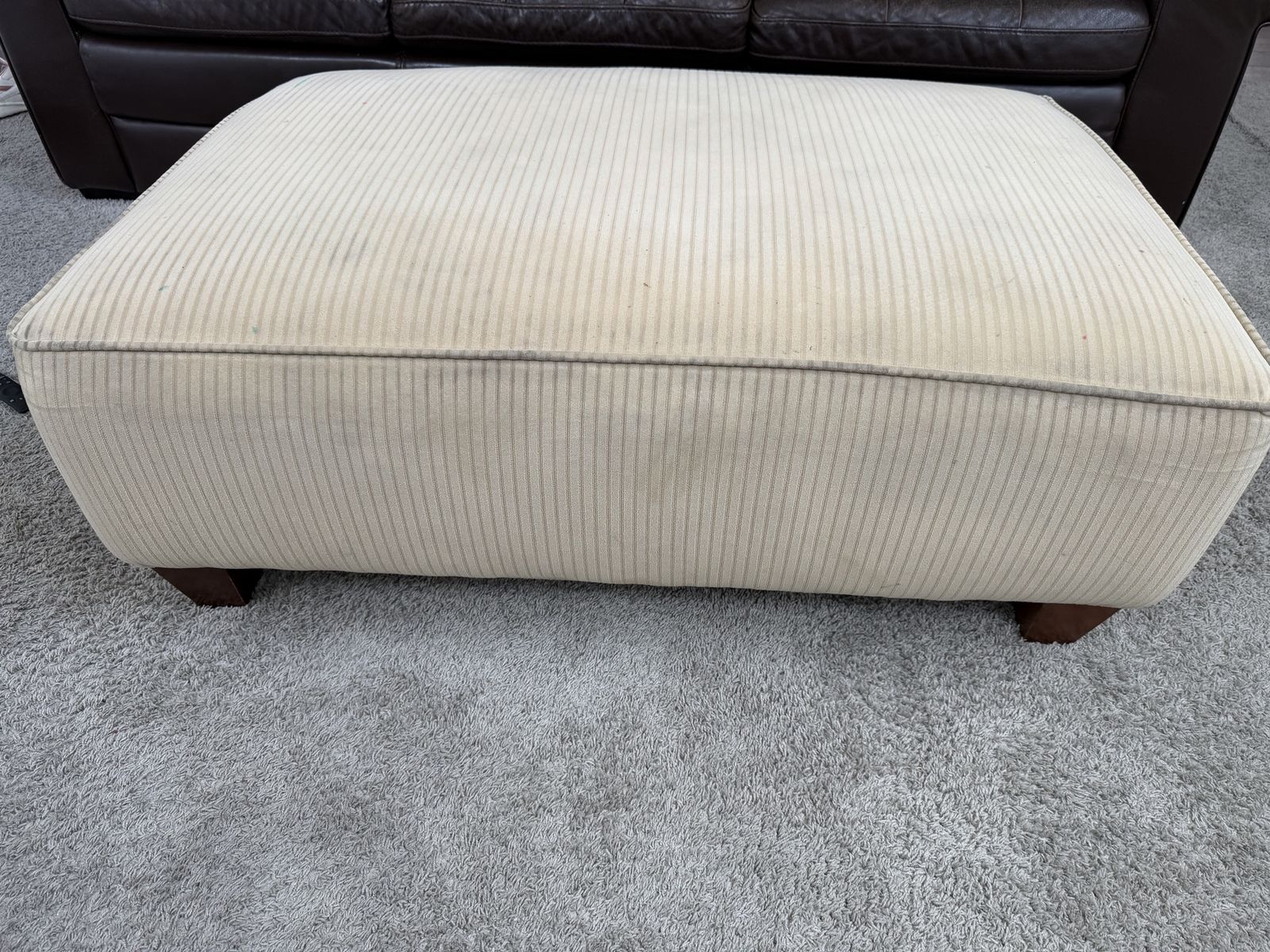 FREE OTTOMAN