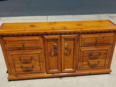 Dresser Solid Wood 9 Drawer