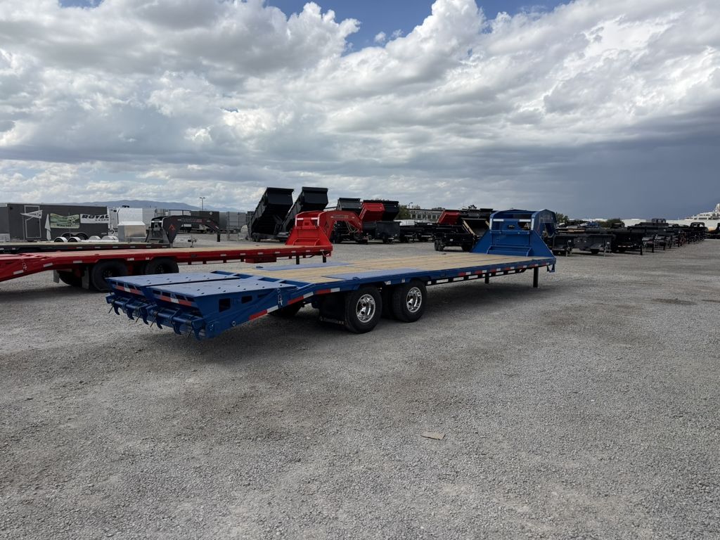 2027 RawMaxx 8.5x32 FDXD 25.9K Maxx Ramps Gooseneck Flatbed Trailer