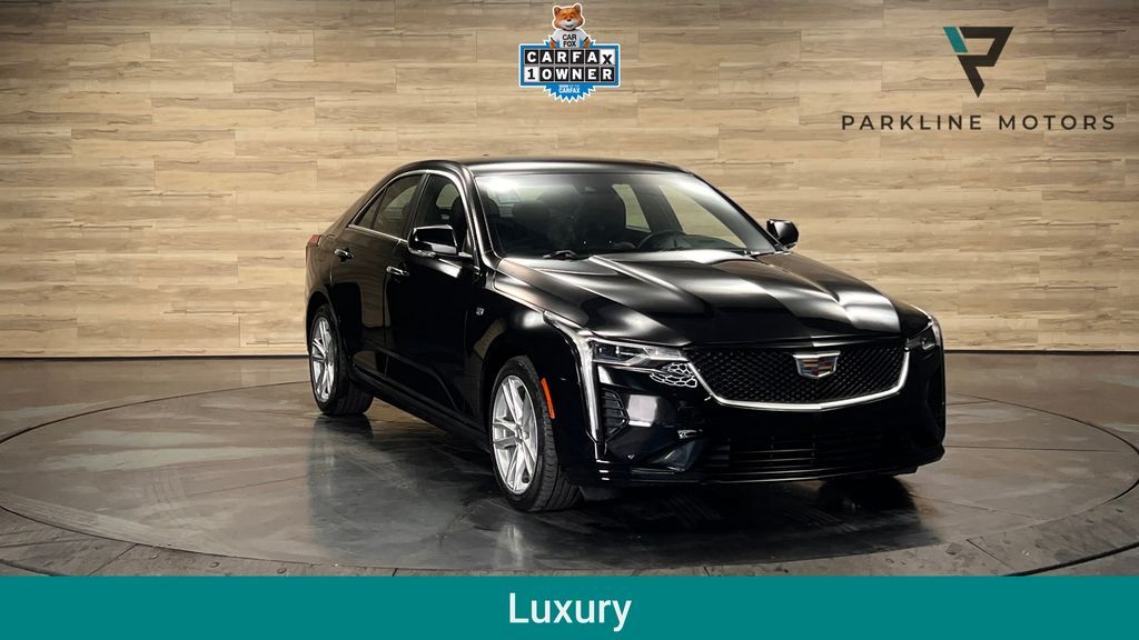 2023 Cadillac CT4 Luxury